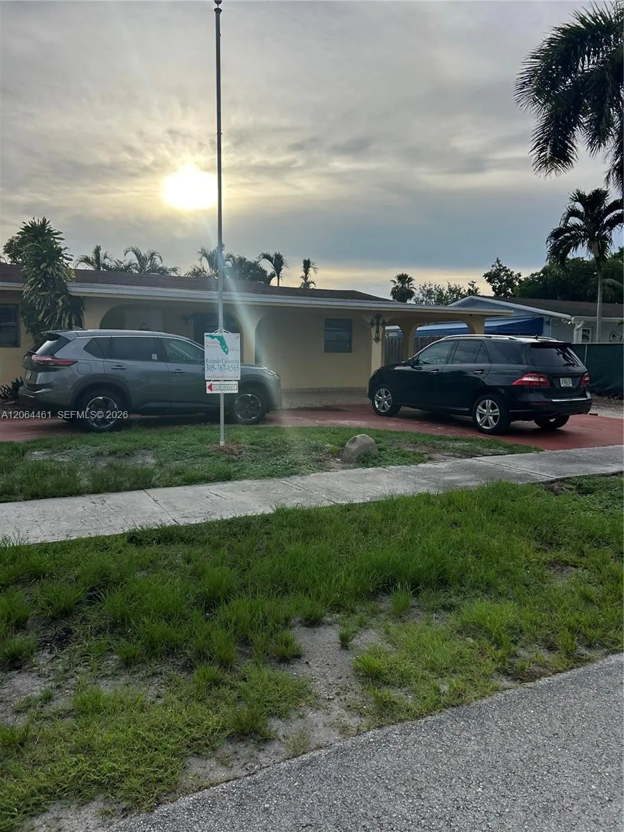 19710 NW 51st Ave Miami Gardens, FL 33055