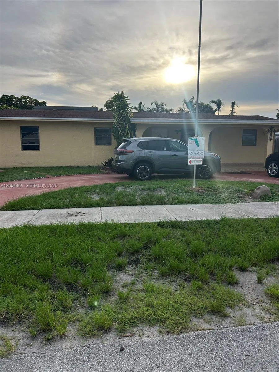 19710 NW 51st Ave Miami Gardens, FL 33055
