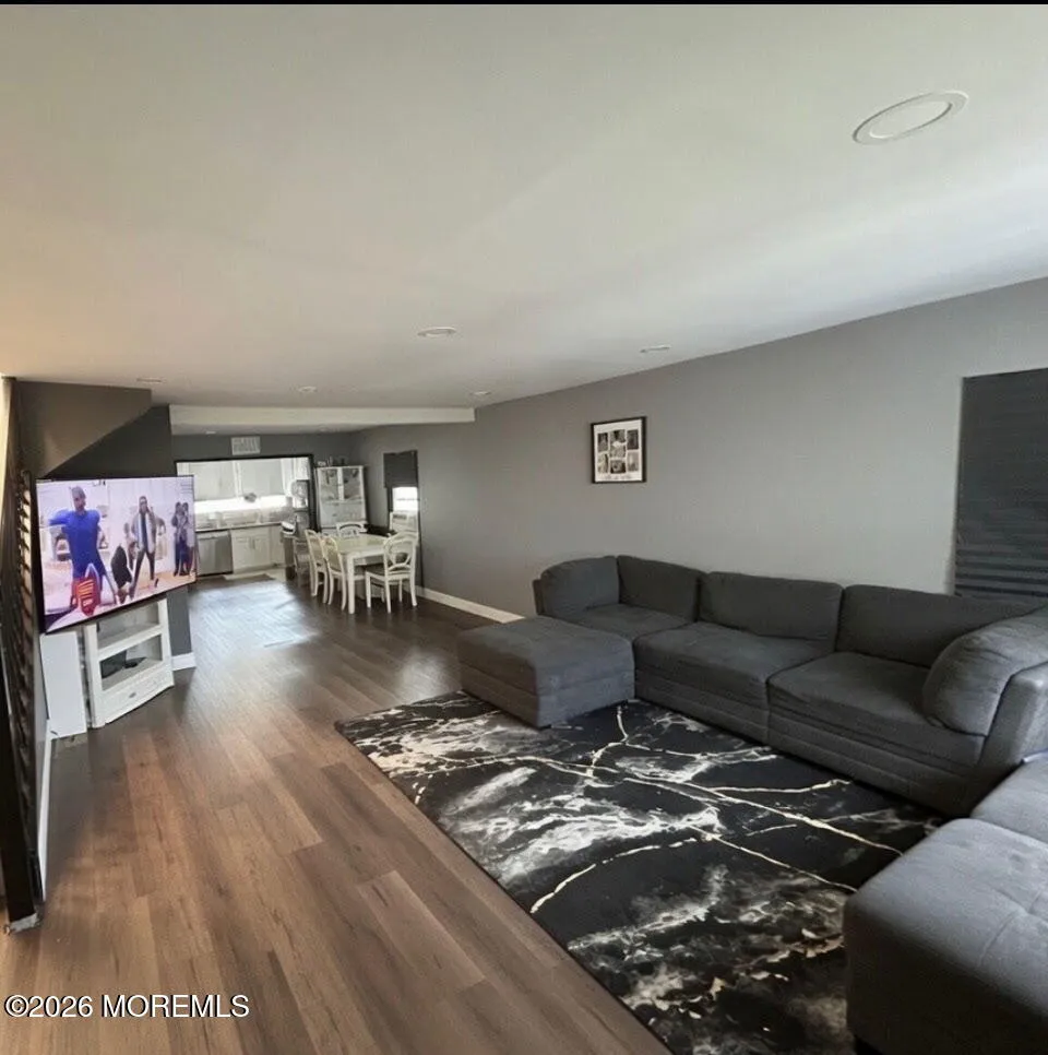 707 Beachview Avenue Union Beach, NJ 07735