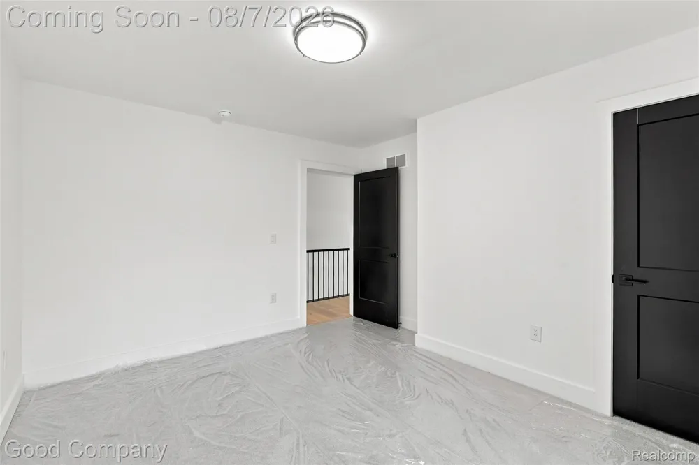 1722 Roszel Street Royal Oak City, MI 48067