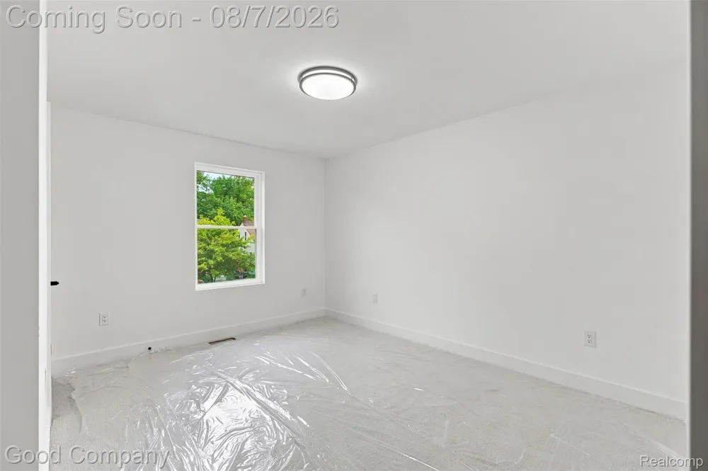 1722 Roszel Street Royal Oak City, MI 48067
