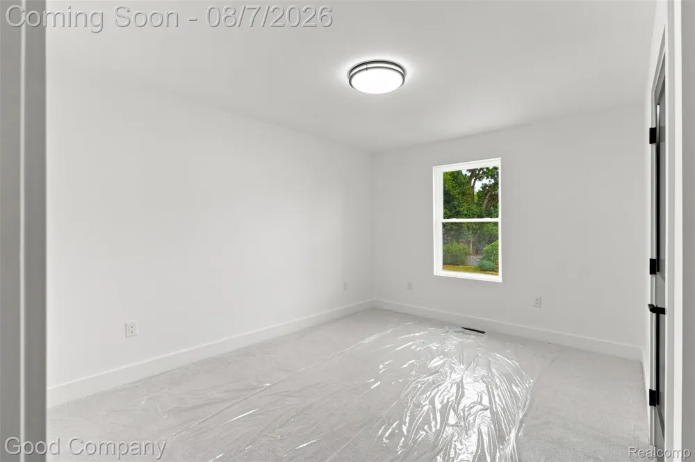 1722 Roszel Street Royal Oak City, MI 48067