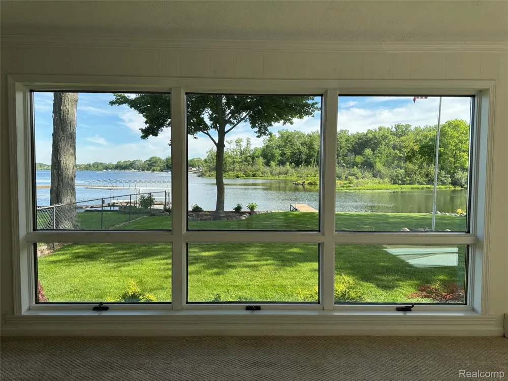 3138 Ponemah Drive Fenton Charter Township, MI 48430