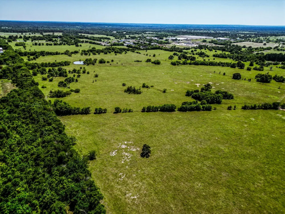 1031 Interstate 45 Huntsville, TX 77320