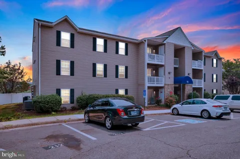 75 FERN OAK CIRCLE #303
