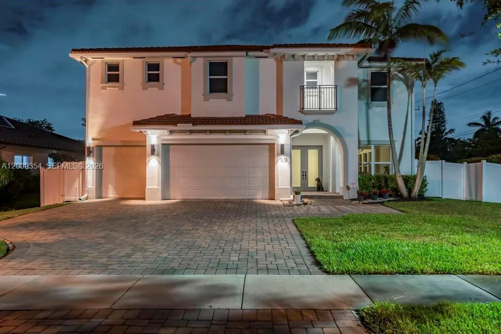 7601 Dr Davie, FL 33328