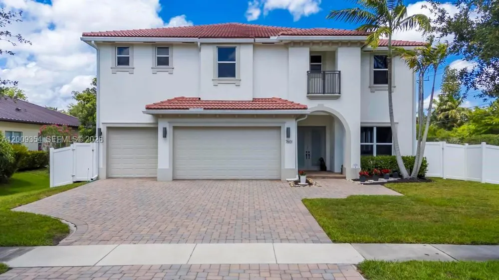 7601 Dr Davie, FL 33328