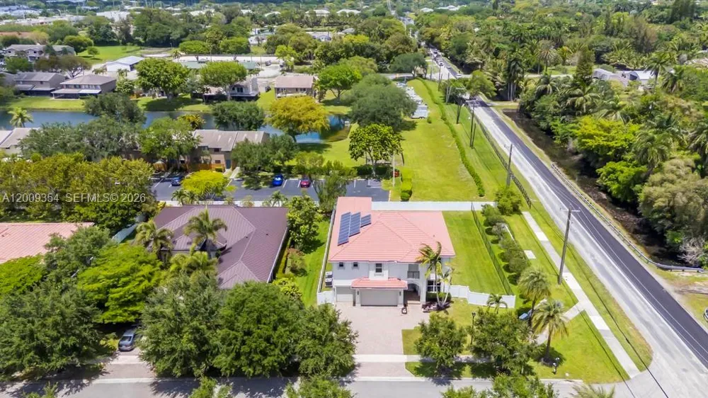 7601 Dr Davie, FL 33328