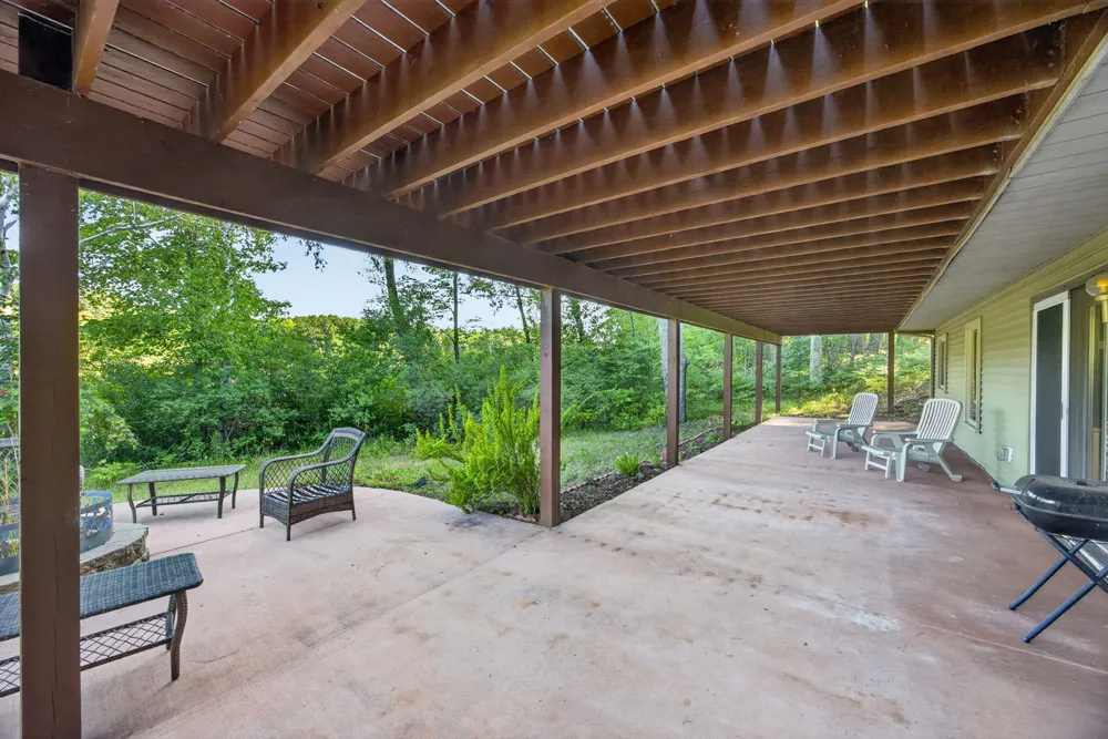 9880 85th Avenue Morton Township, MI 49332