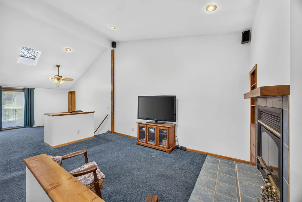 9880 85th Avenue Morton Township, MI 49332