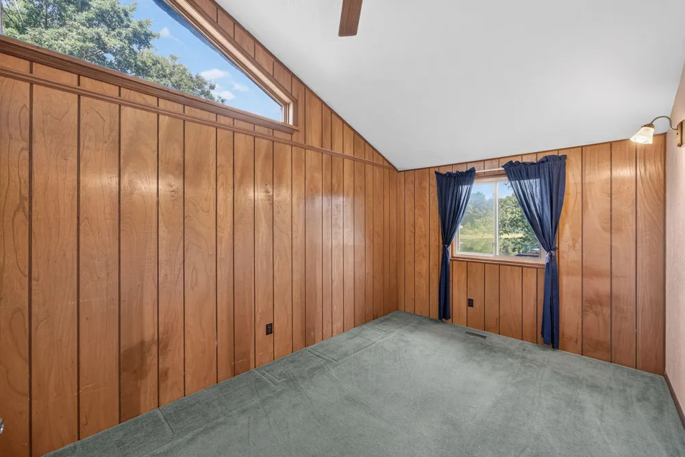 9880 85th Avenue Morton Township, MI 49332