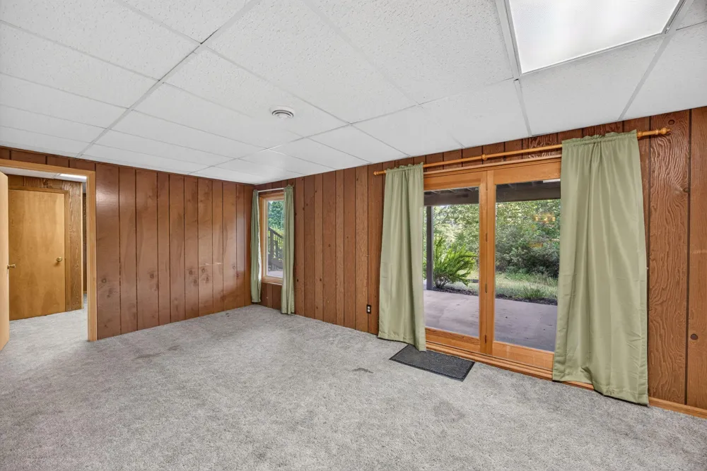9880 85th Avenue Morton Township, MI 49332