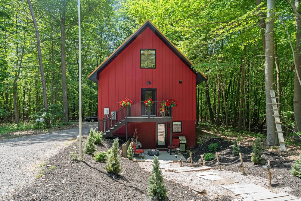 6907 126th Avenue Saugatuck Township, MI 49408