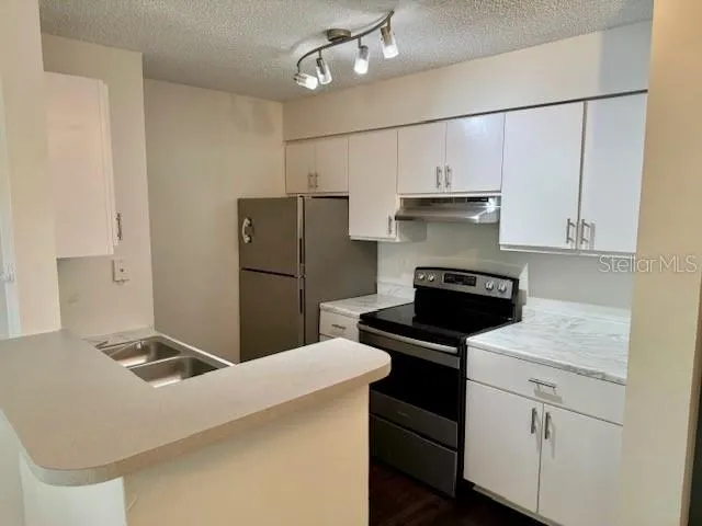 2521 GRASSY POINT DRIVE #101 Lake Mary, FL 32746