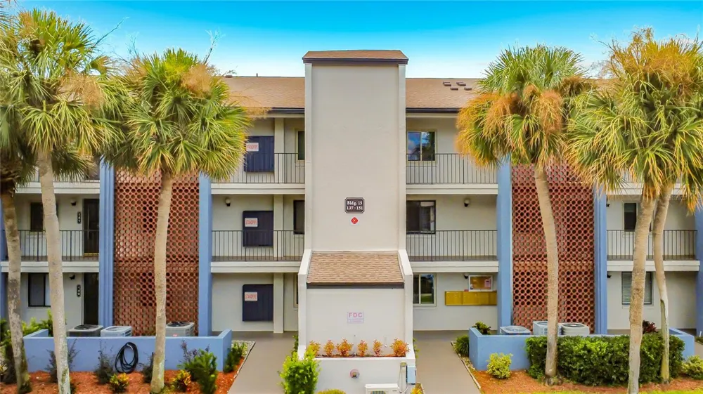 15 ESCONDIDO COURT #148 Altamonte Springs, FL 32701