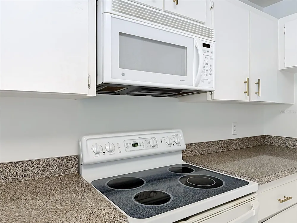 15 ESCONDIDO COURT #148 Altamonte Springs, FL 32701