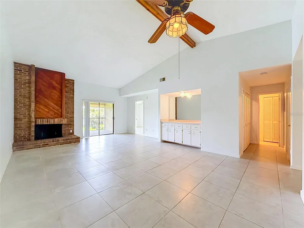 15 ESCONDIDO COURT #148 Altamonte Springs, FL 32701