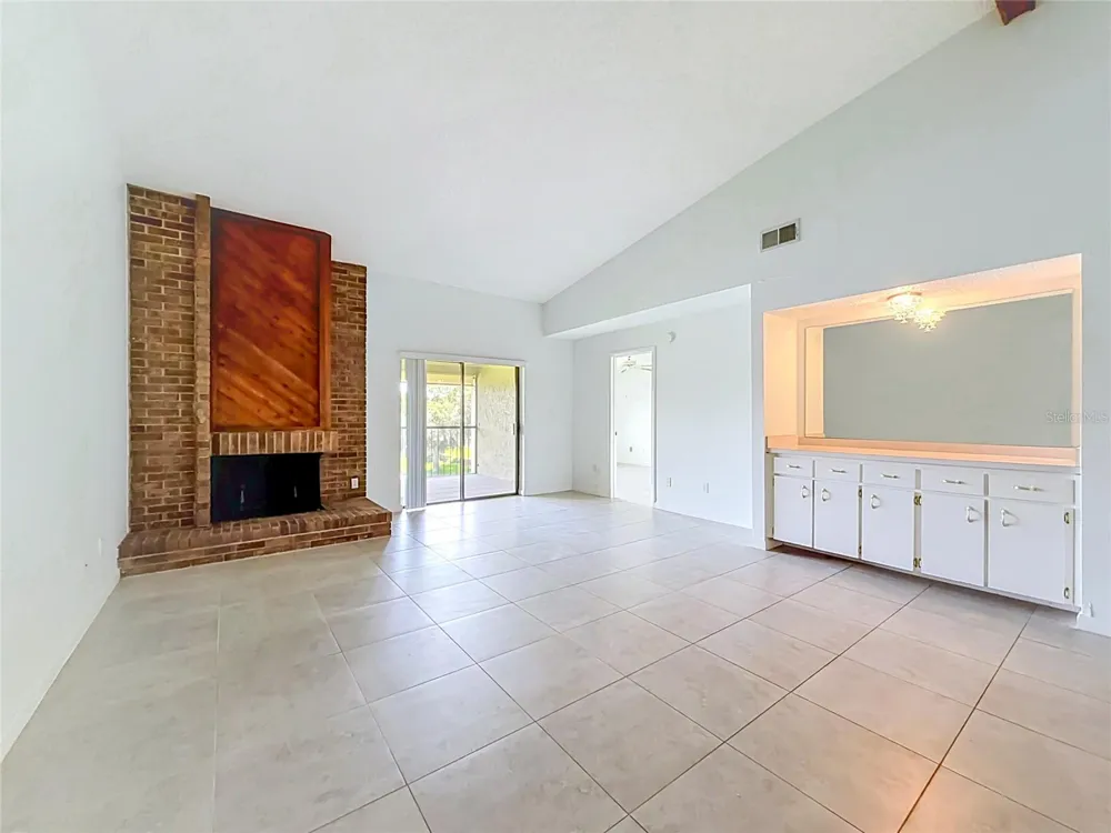 15 ESCONDIDO COURT #148 Altamonte Springs, FL 32701