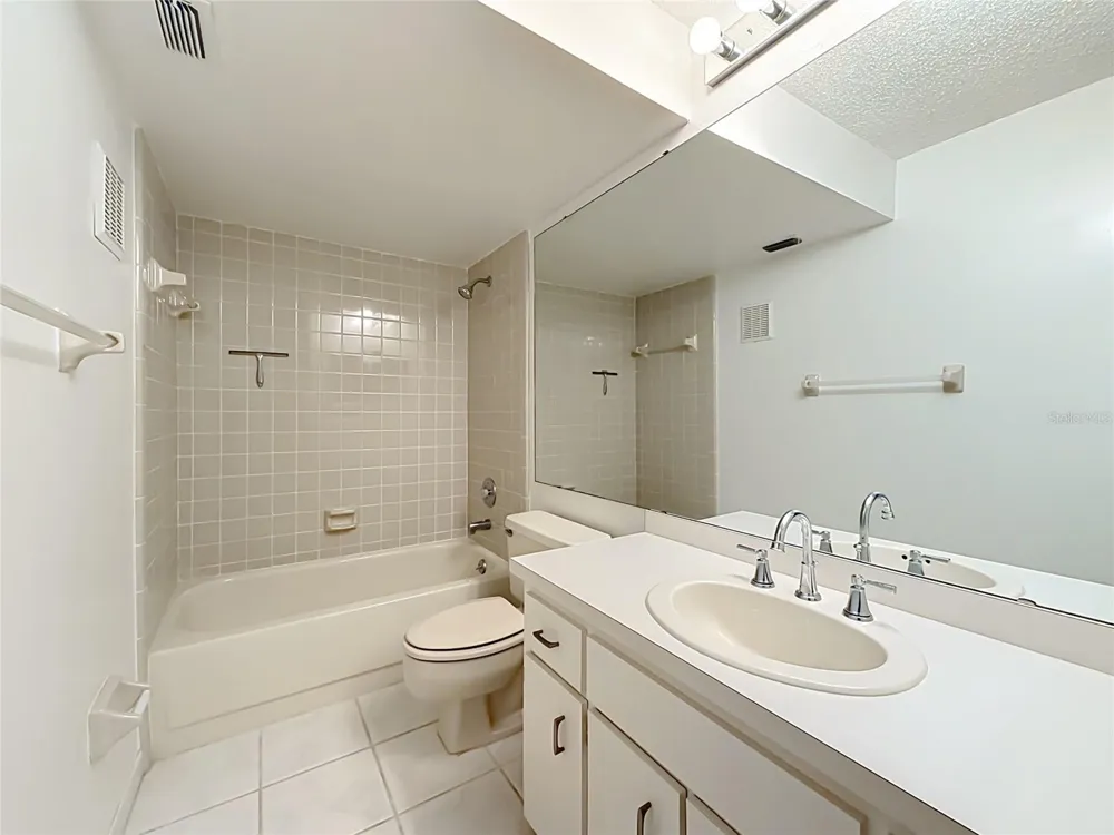 15 ESCONDIDO COURT #148 Altamonte Springs, FL 32701