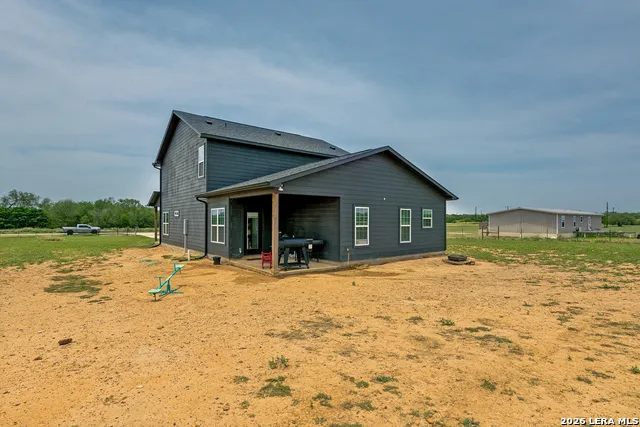 500 County Road 2645 Moore, TX 78057