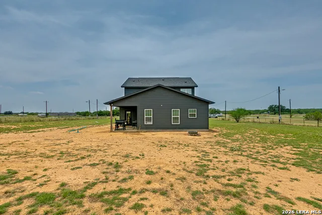 500 County Road 2645 Moore, TX 78057