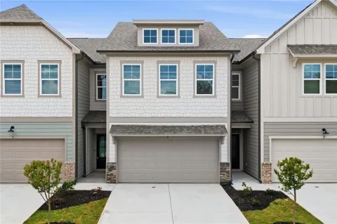 411 Summit View #4