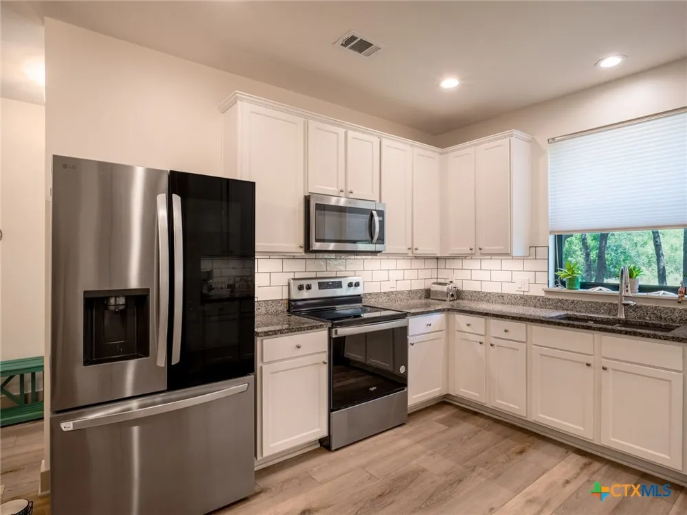 638 Oak Lane Cottonwood Shores, TX 78657