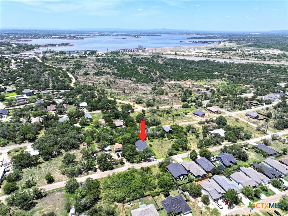 638 Oak Lane Cottonwood Shores, TX 78657