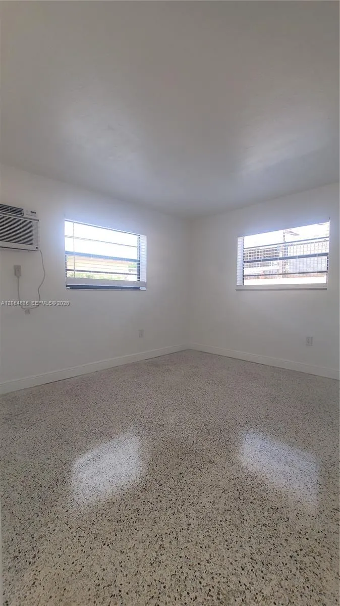 34 E 21st St #11 Hialeah, FL 33010