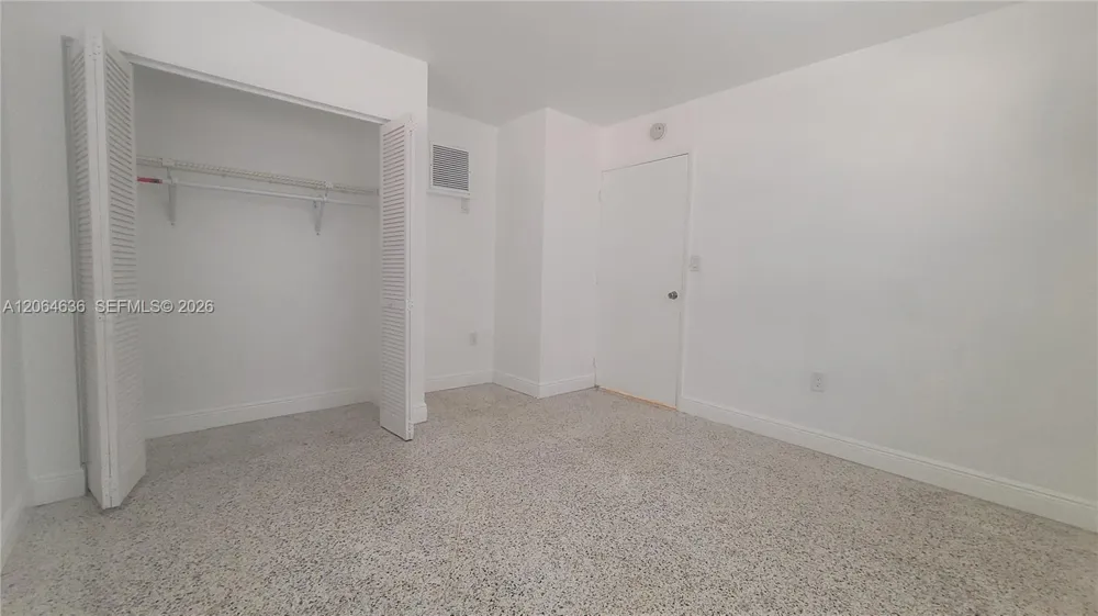 34 E 21st St #11 Hialeah, FL 33010