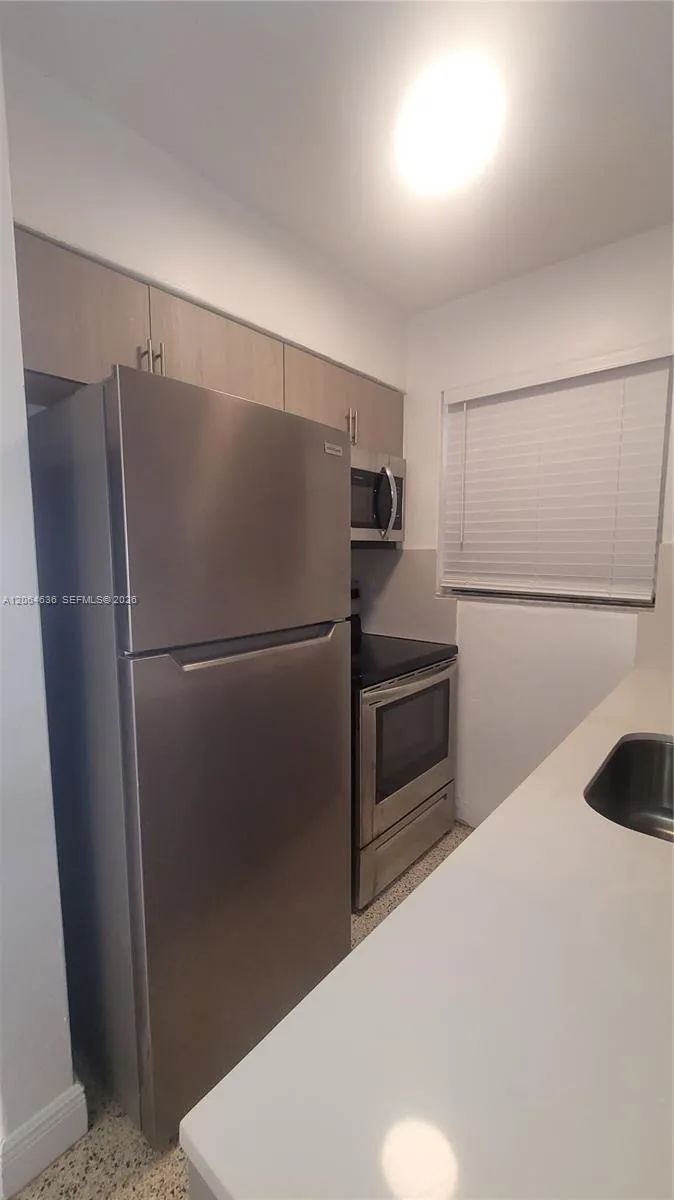 34 E 21st St #11 Hialeah, FL 33010