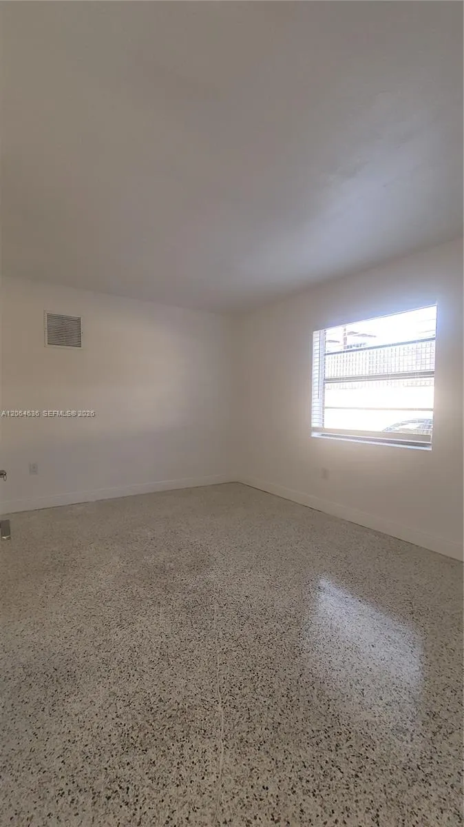 34 E 21st St #11 Hialeah, FL 33010