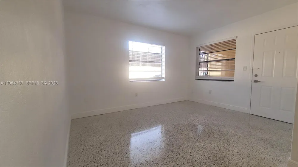 34 E 21st St #11 Hialeah, FL 33010