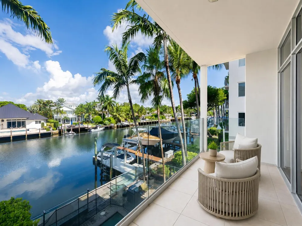 215 Hendricks Isle Fort Lauderdale, FL 33301