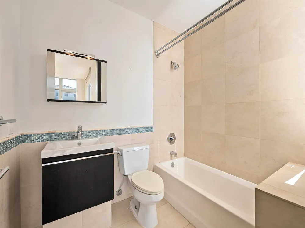 215 Hendricks Isle Fort Lauderdale, FL 33301