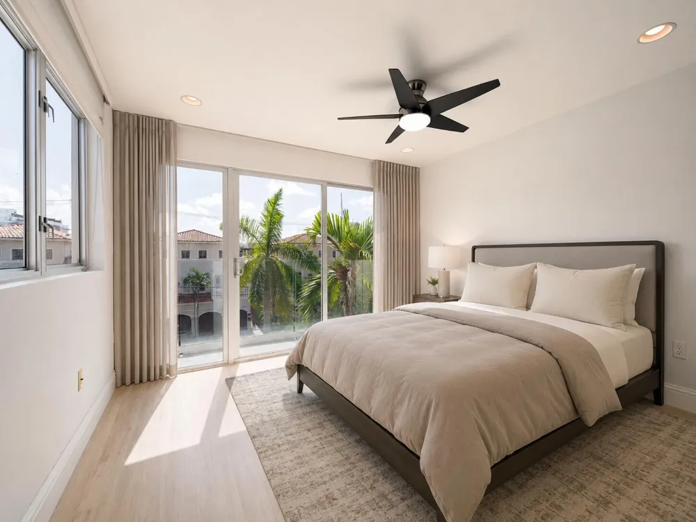 215 Hendricks Isle Fort Lauderdale, FL 33301