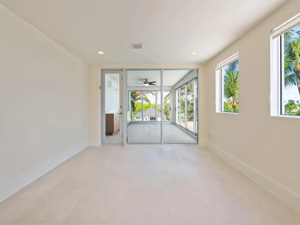215 Hendricks Isle Fort Lauderdale, FL 33301