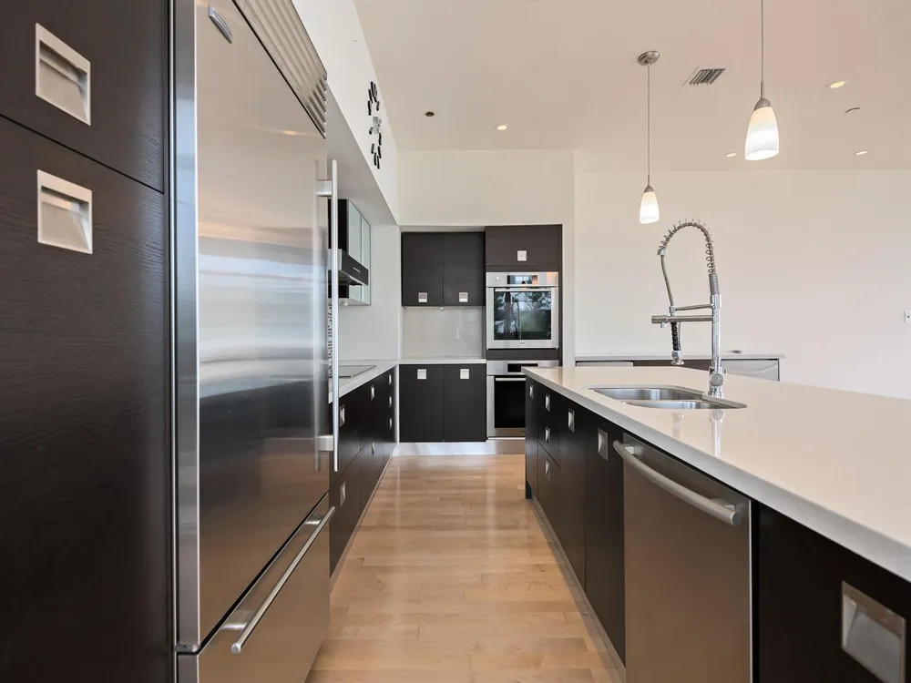 215 Hendricks Isle Fort Lauderdale, FL 33301