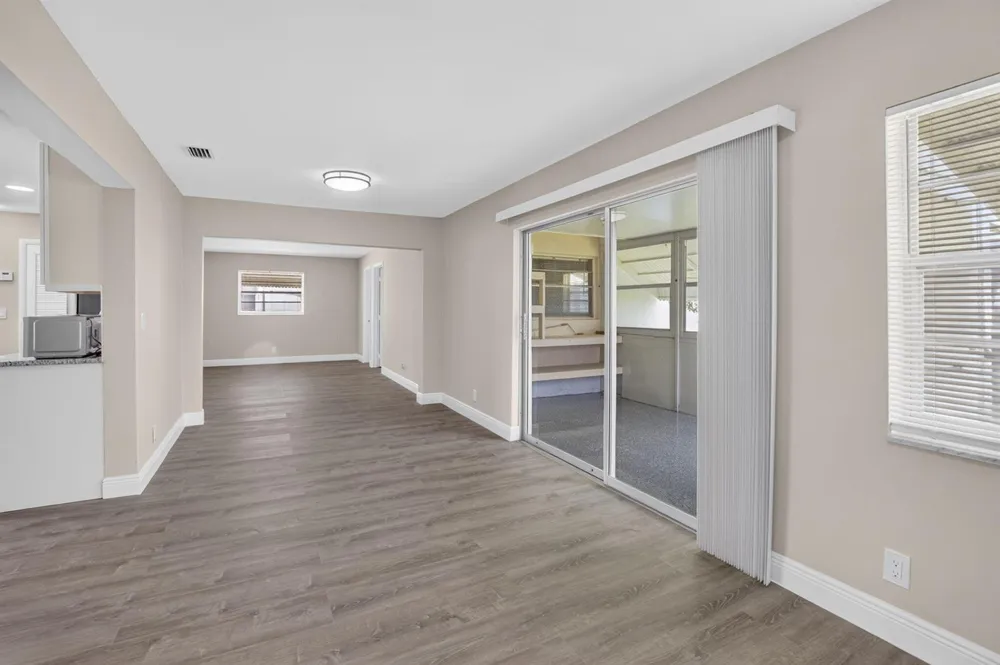 2081 SW 13th Terrace Boynton Beach, FL 33426