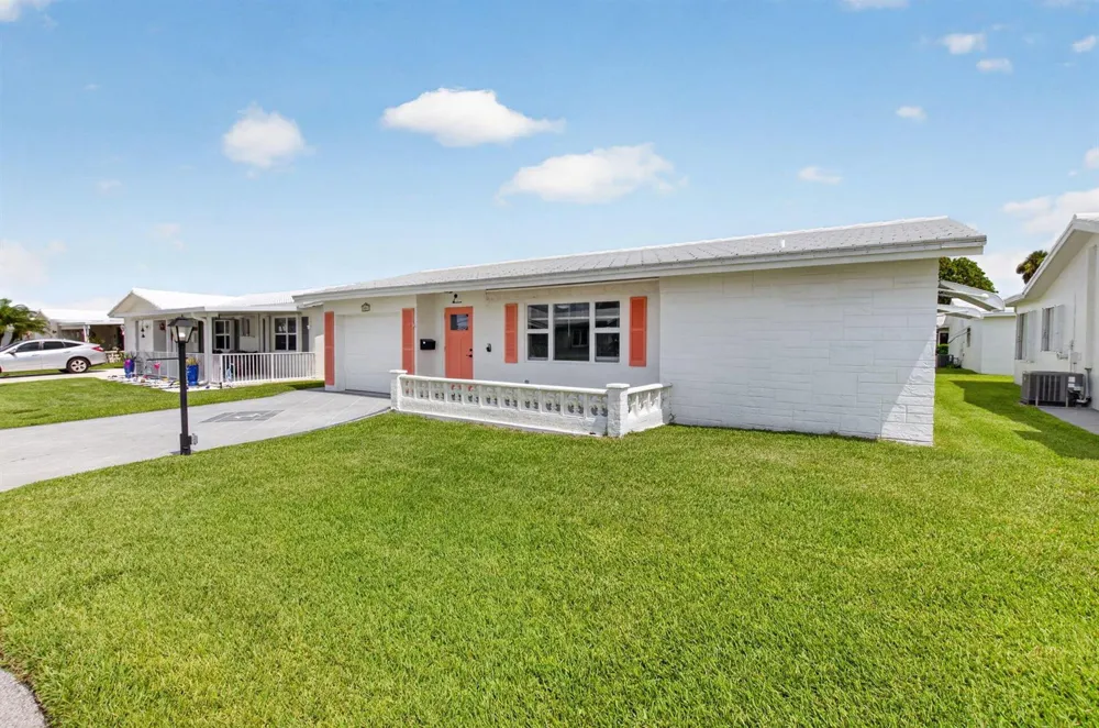 2081 SW 13th Terrace Boynton Beach, FL 33426