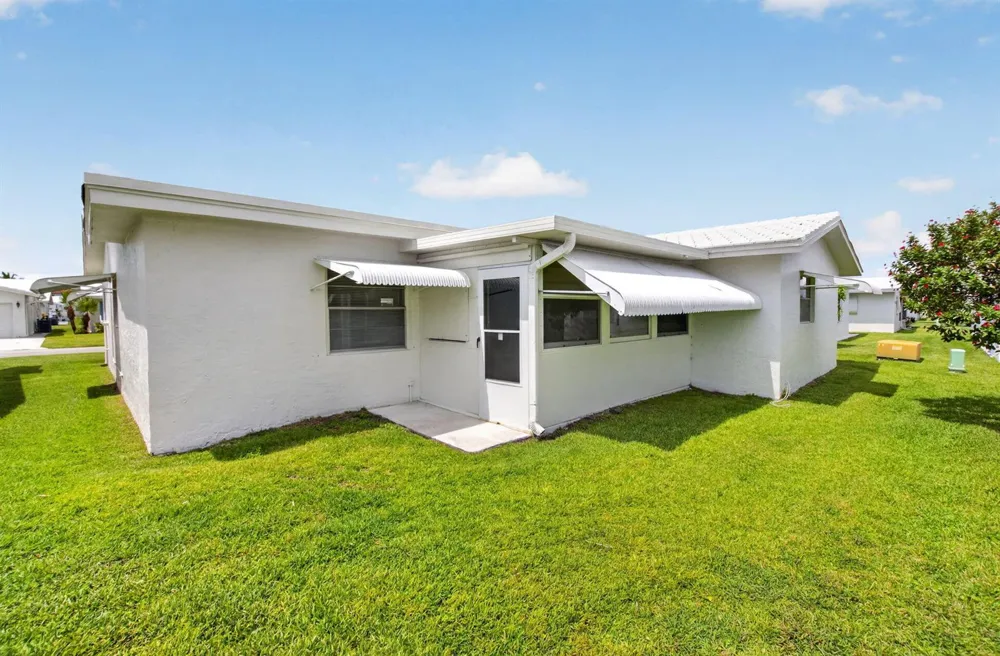 2081 SW 13th Terrace Boynton Beach, FL 33426