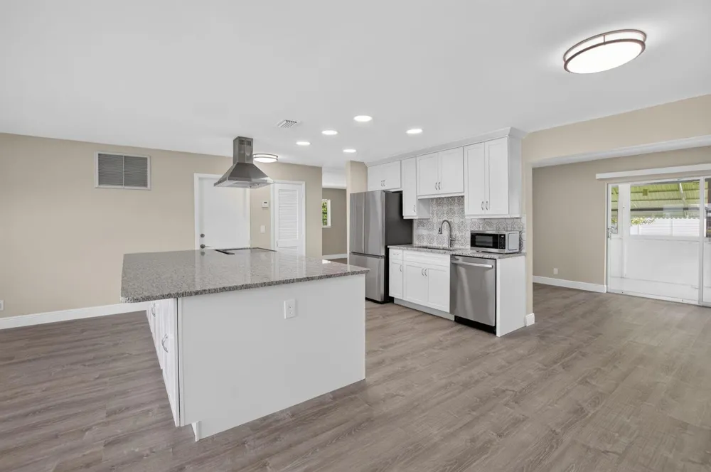 2081 SW 13th Terrace Boynton Beach, FL 33426