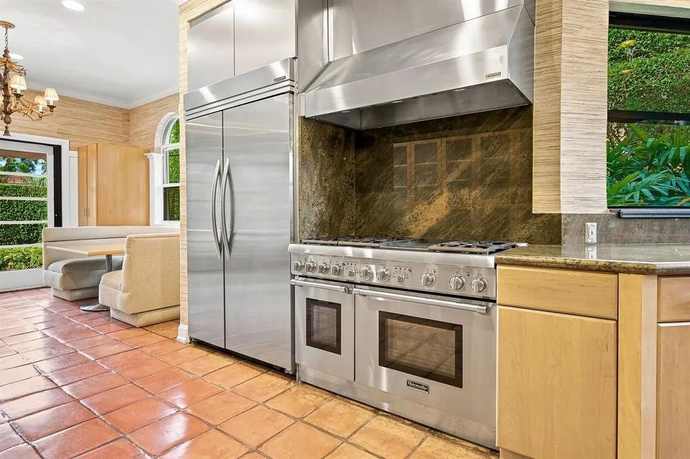 245 Brazilian Avenue Palm Beach, FL 33480