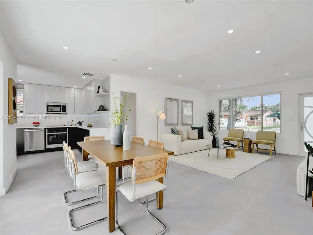 2380 NE 184th Ter North Miami Beach, FL 33160