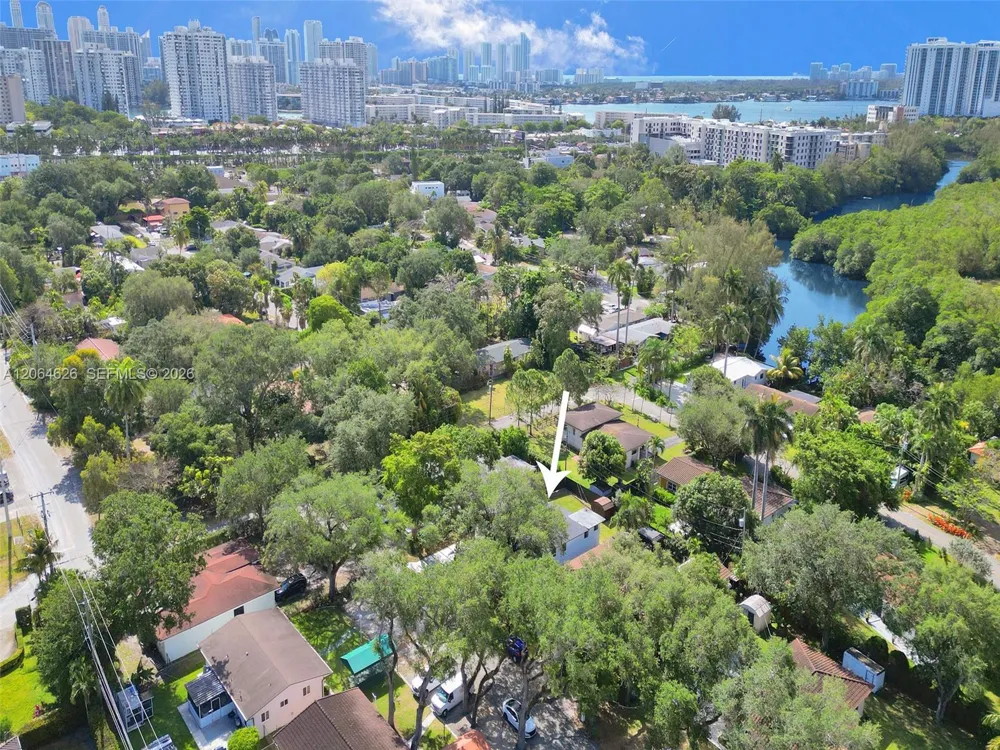 2380 NE 184th Ter North Miami Beach, FL 33160