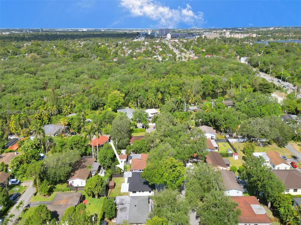 2380 NE 184th Ter North Miami Beach, FL 33160