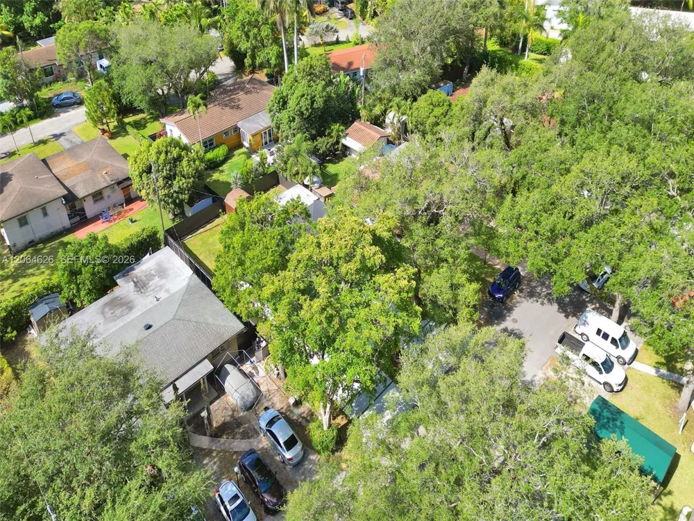 2380 NE 184th Ter North Miami Beach, FL 33160