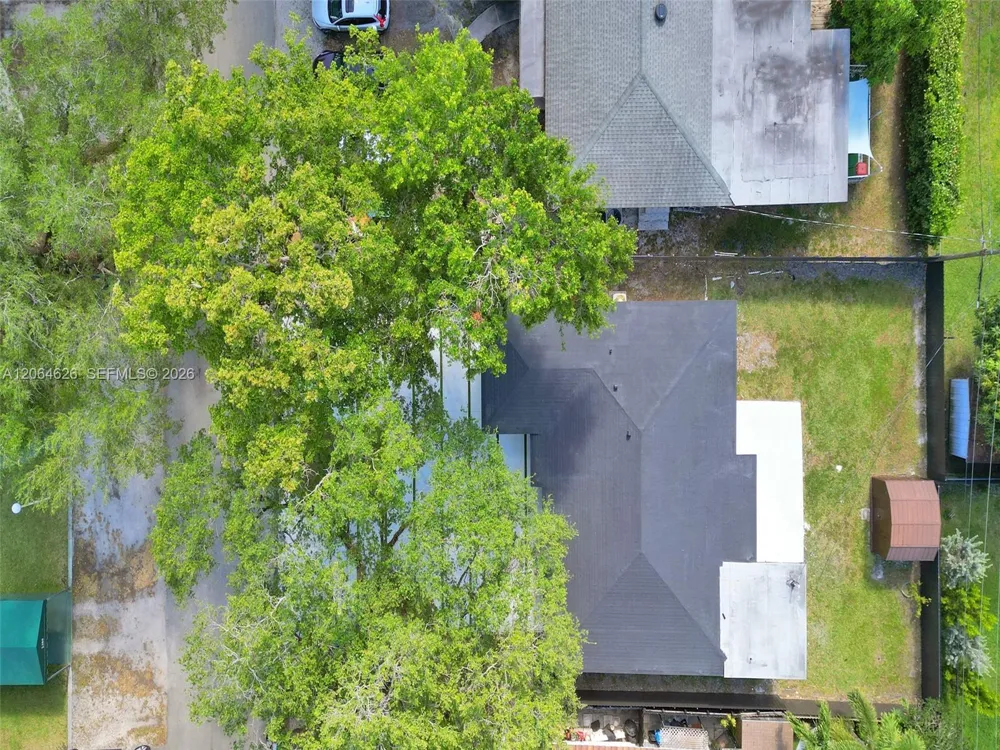 2380 NE 184th Ter North Miami Beach, FL 33160
