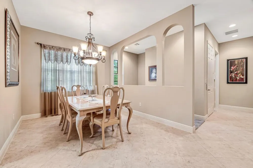 9786 Midship Way #203 Royal Palm Beach, FL 33411
