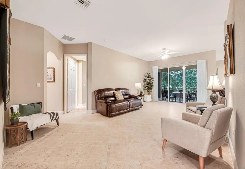 9786 Midship Way #203 Royal Palm Beach, FL 33411